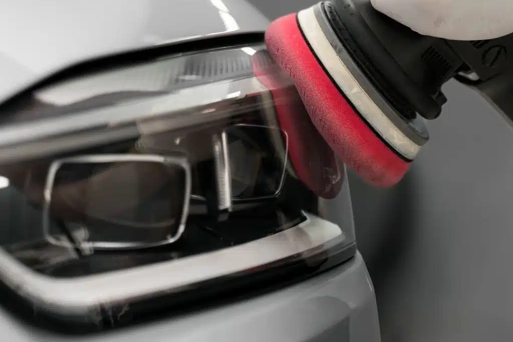 ფარების პოლირება პასტით